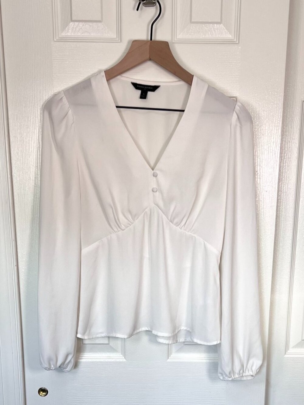 Banana Republic Factory Semi Sheer Ivory Peasant Blouse Size S